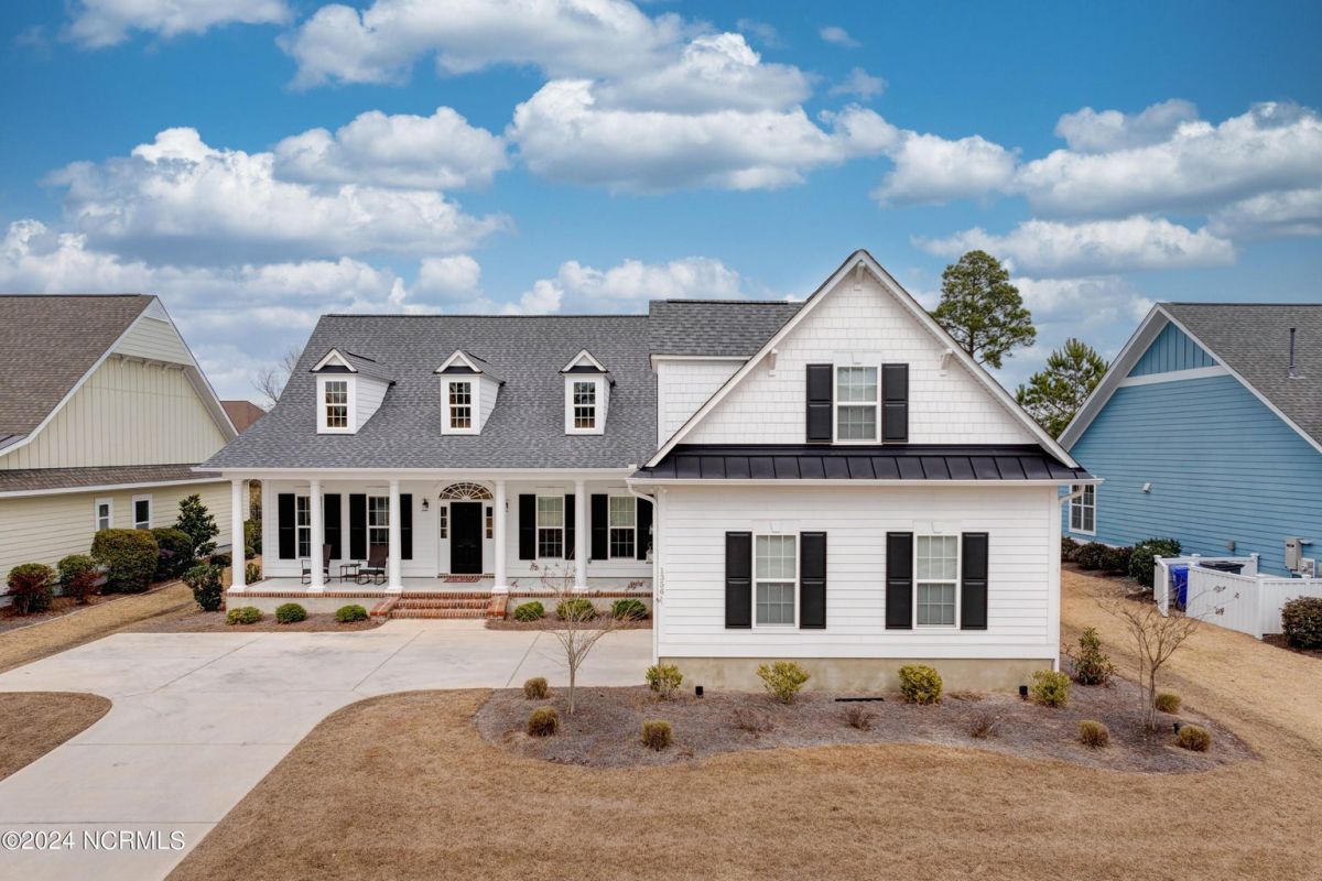 1356 Cross Water Circle