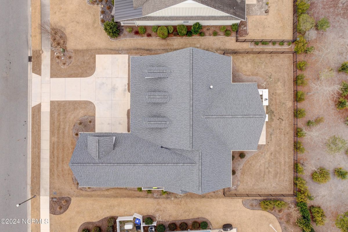 1356 Cross Water Circle