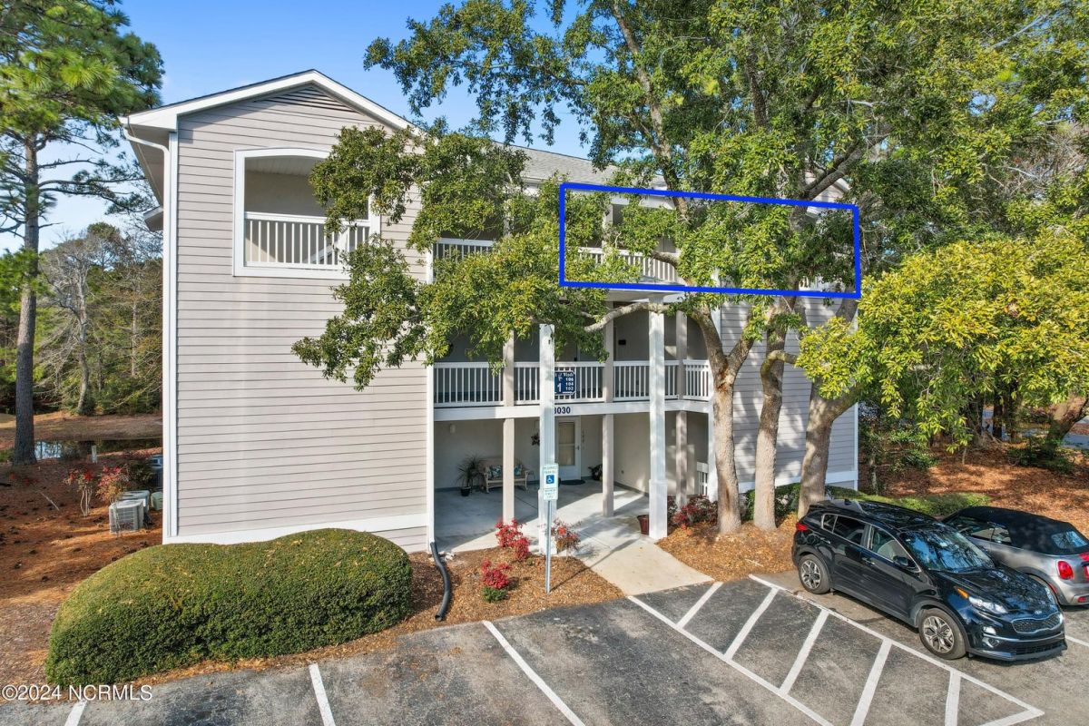 3030 Marsh Winds Circle