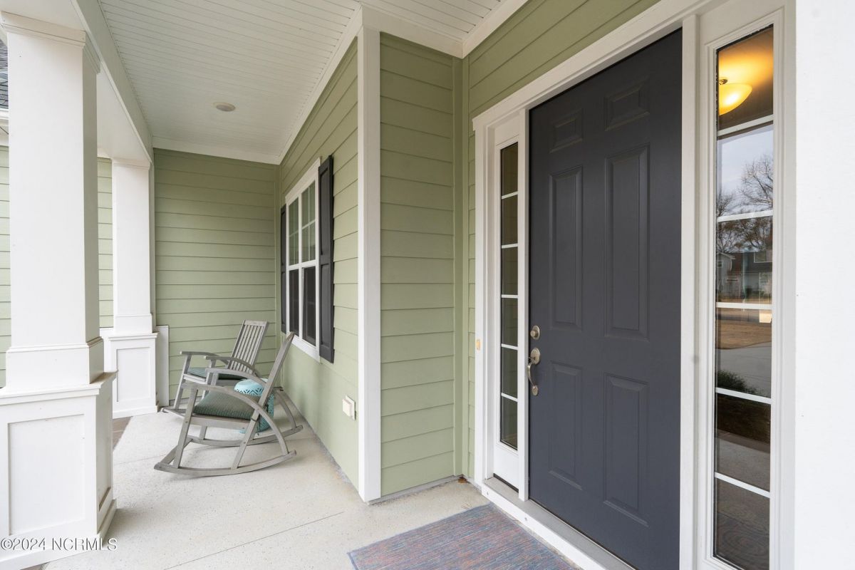 2732 Cedar Crest Drive