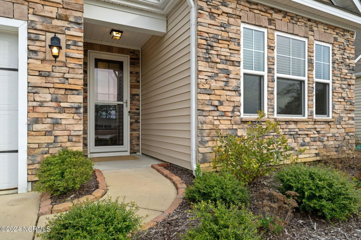 542 Harbor Creek Way