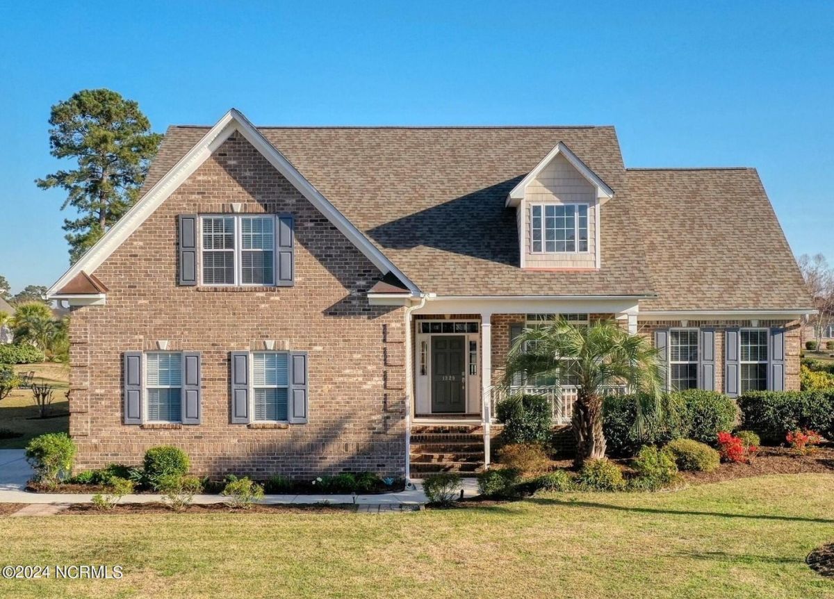 1329 Hydrangea Court