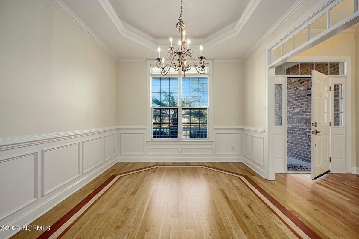 1329 Hydrangea Court