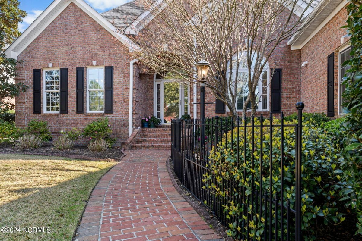 2752 Harbormaster Drive