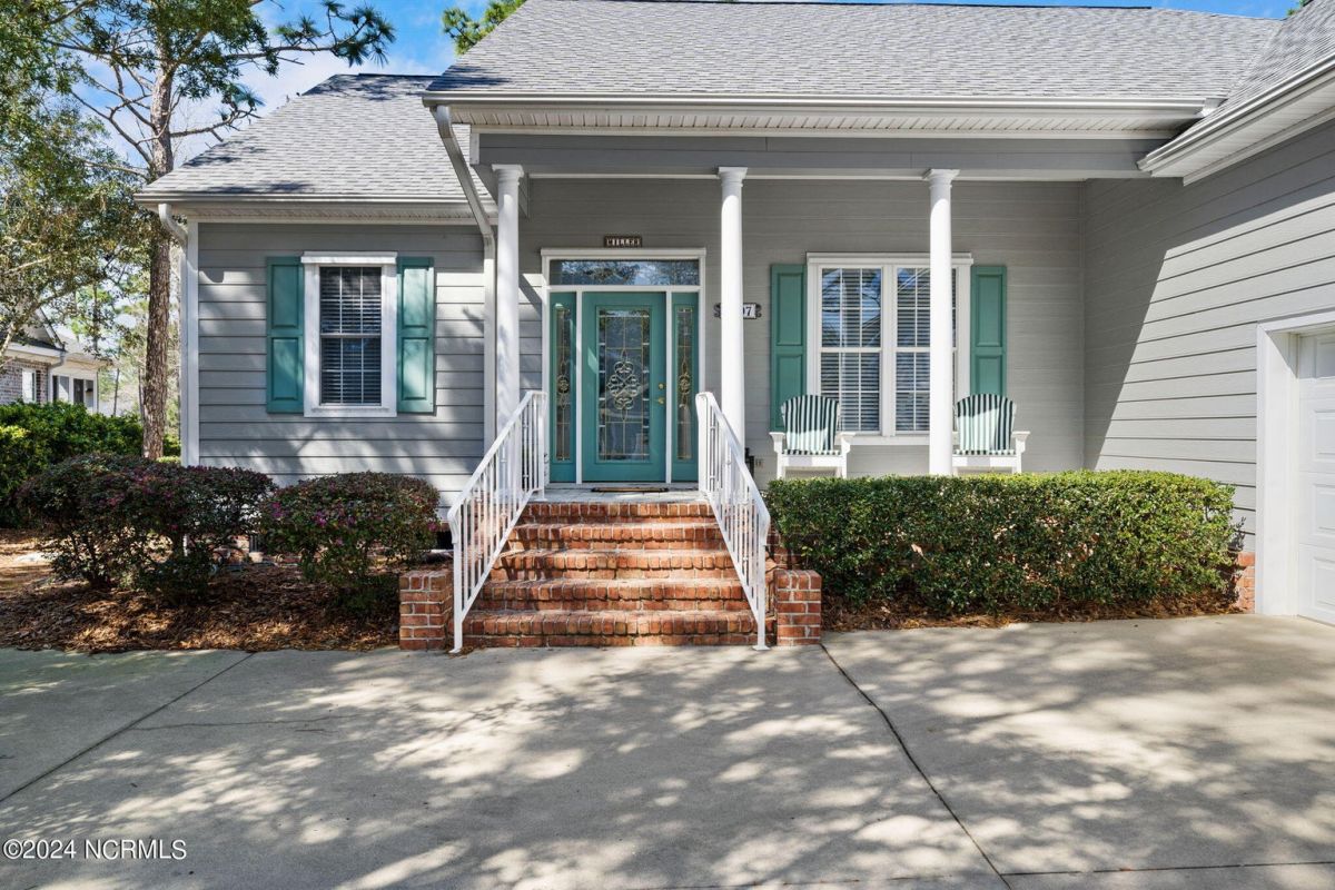 2707 Moss Creek Court