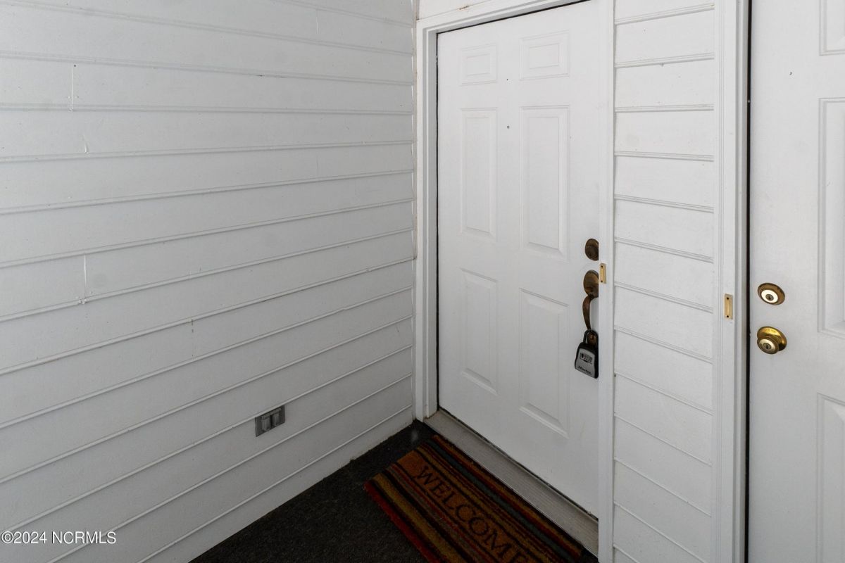 3155 Lakeside Commons Drive