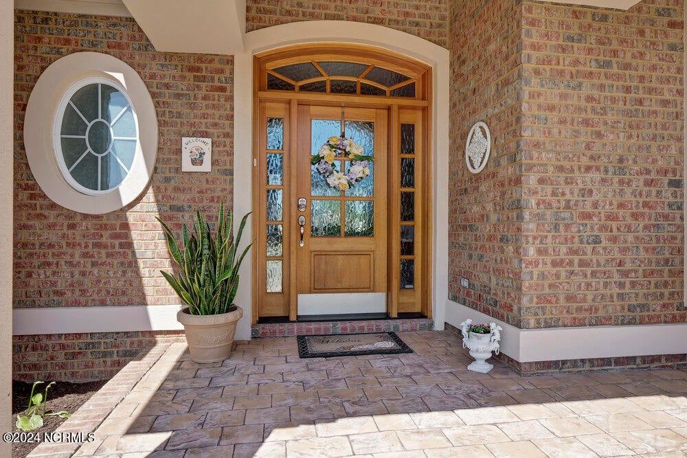 8732 Maple Ash Trail