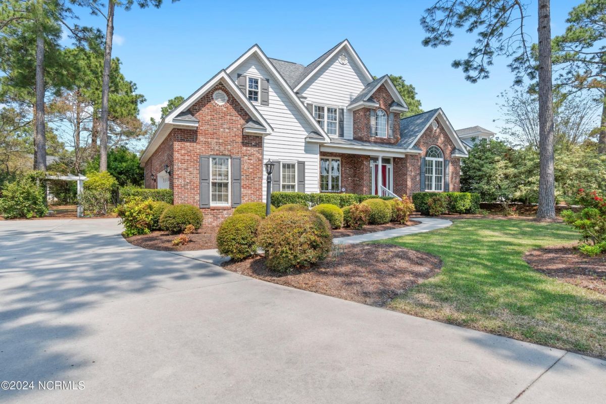 3658 Players Club Drive