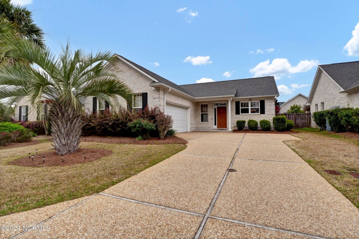 1047 Garden Club Way
