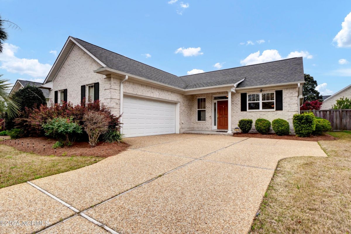 1047 Garden Club Way