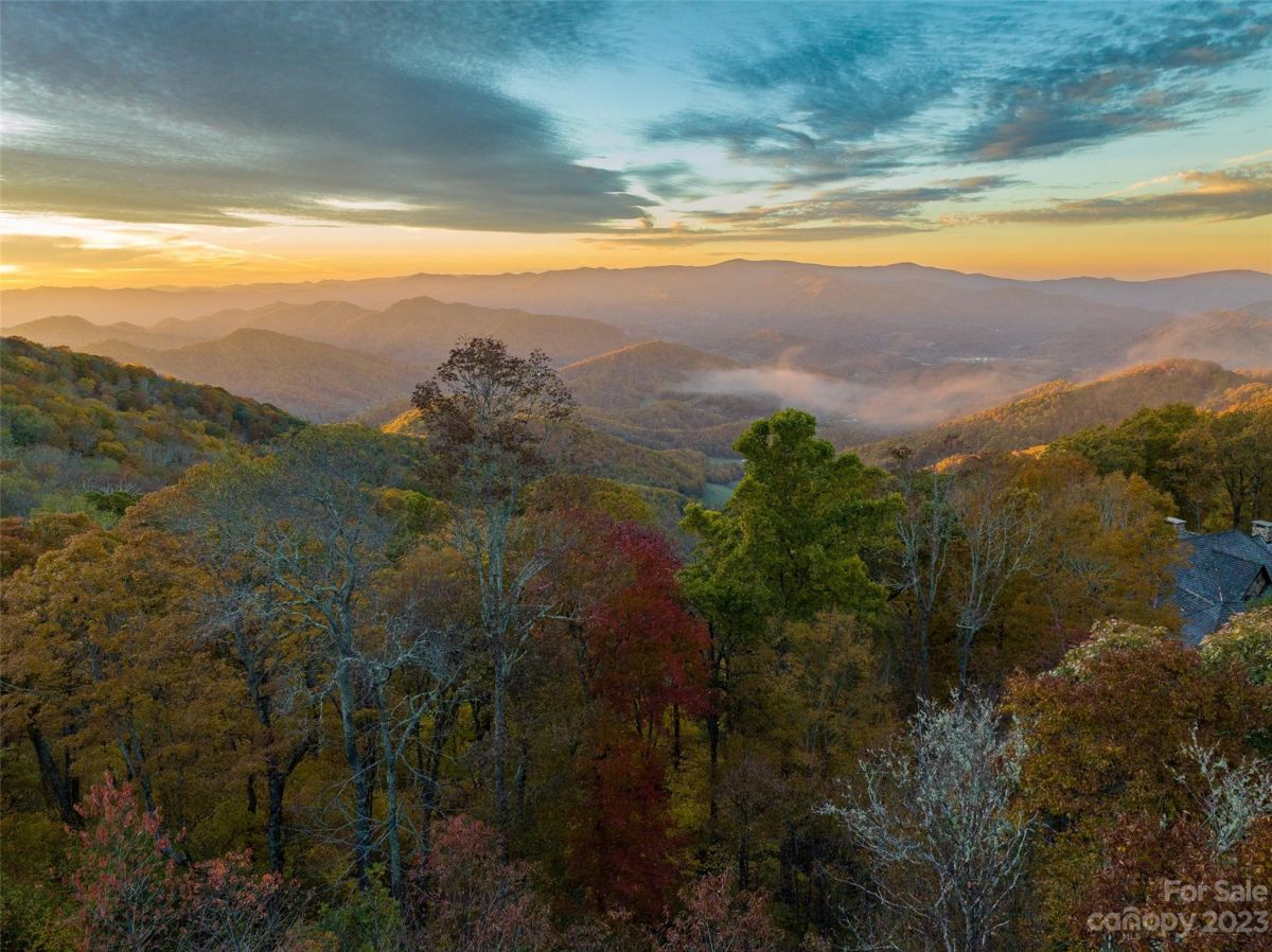 Mountain Air 55+ Active Adult Communities Burnsville, NC Homes