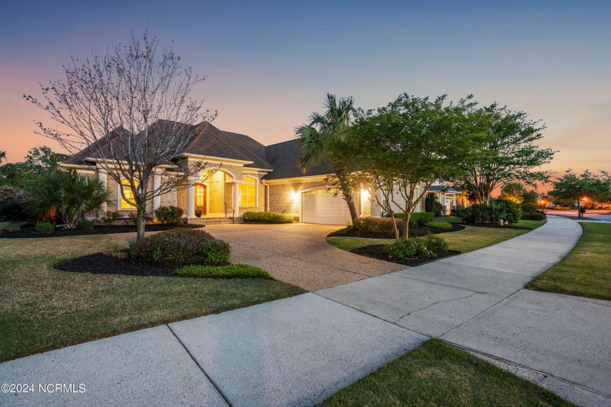 8302 Compass Pointe East Wynd