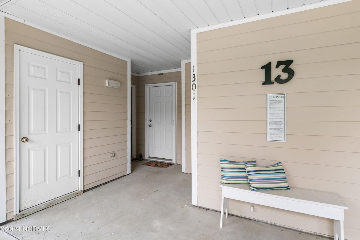 3350 Club Villas Drive