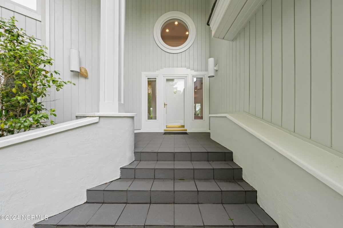 3307 Gordonia Circle