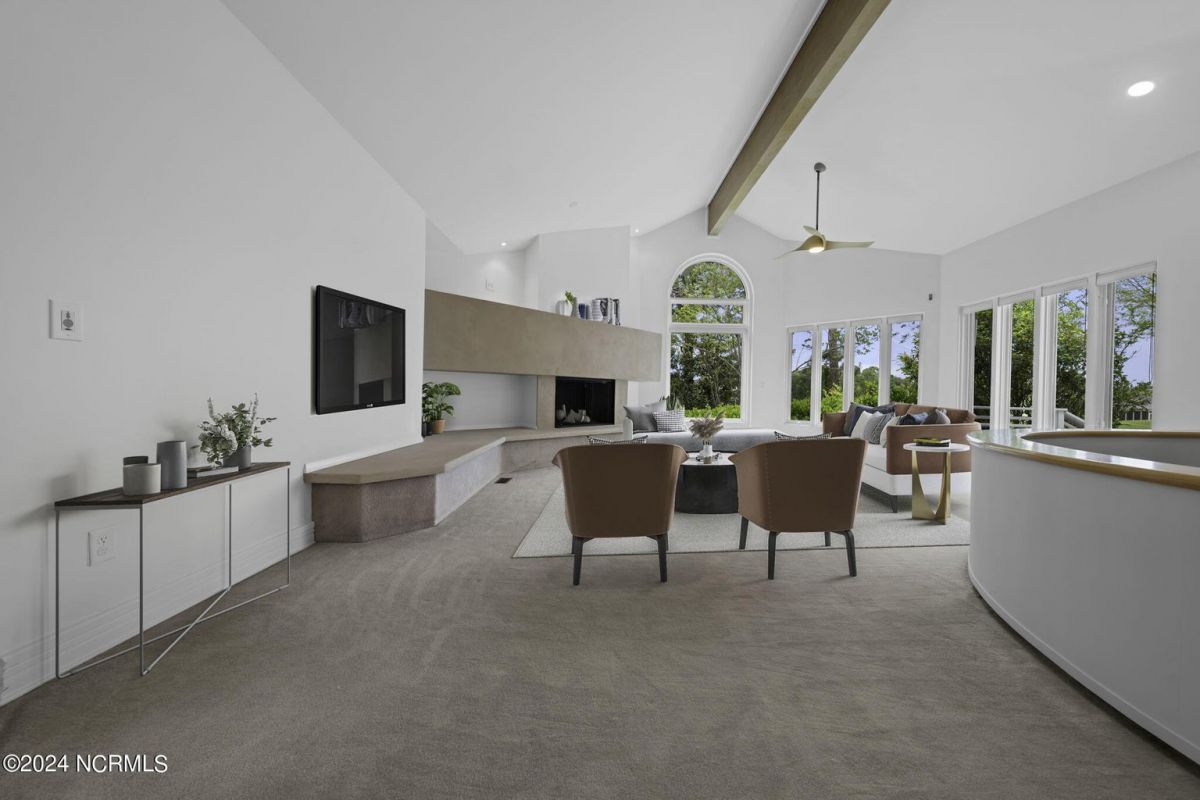 3307 Gordonia Circle