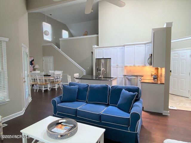 3169 Lakeside Commons Drive