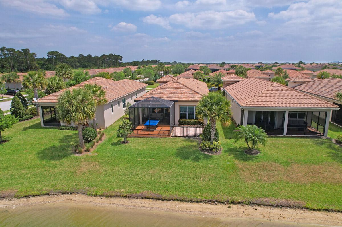20044 Caserta Way
