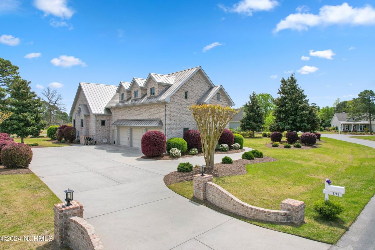 2732 Harbormaster Drive