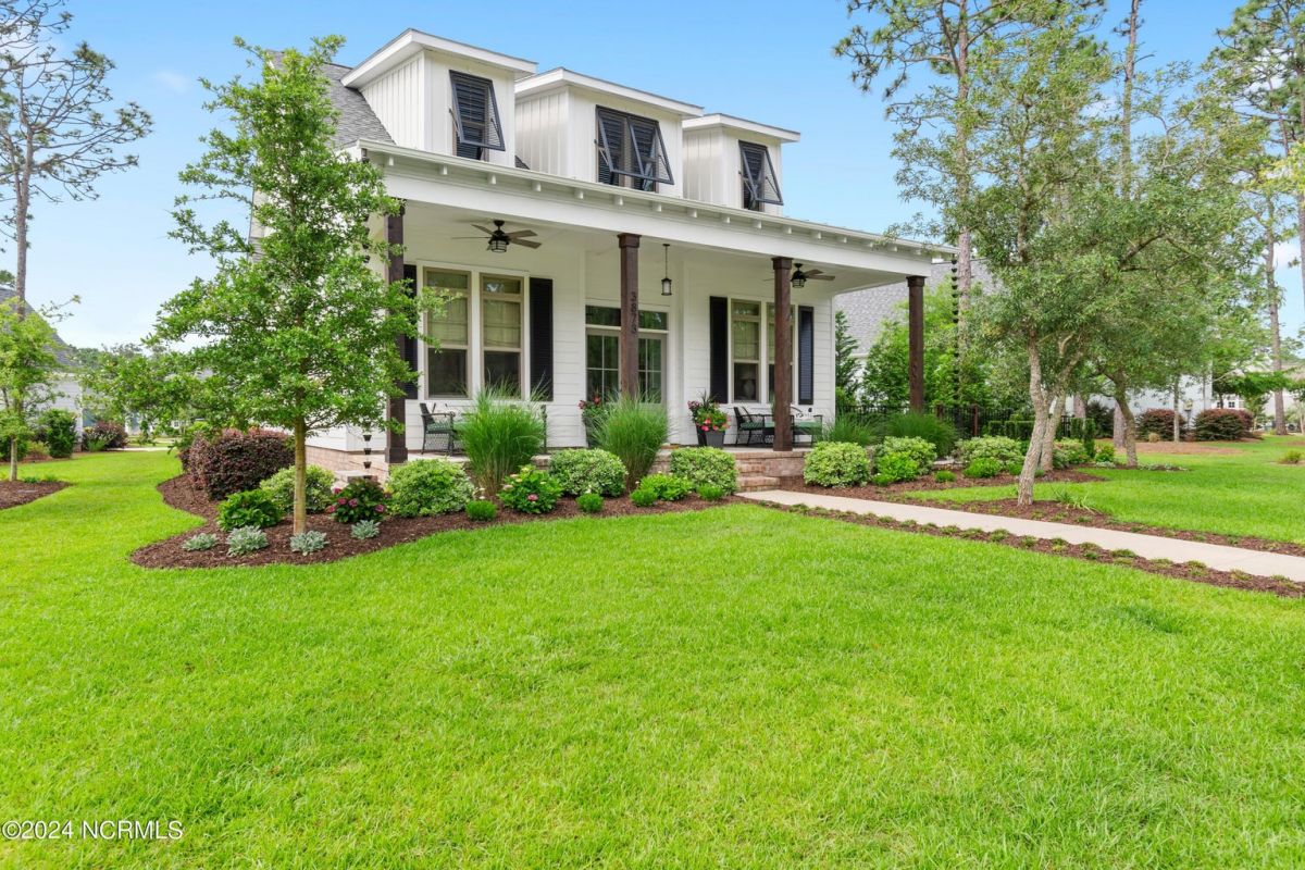 3873 Big Magnolia Way