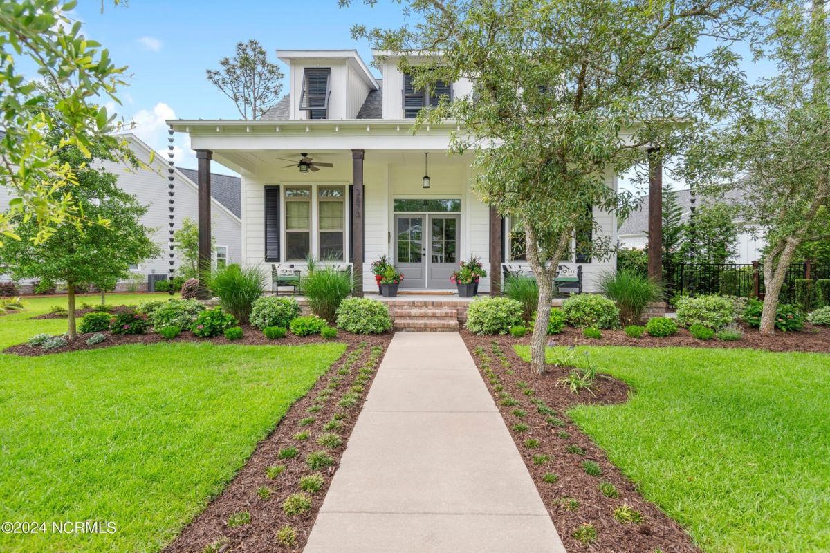 3873 Big Magnolia Way