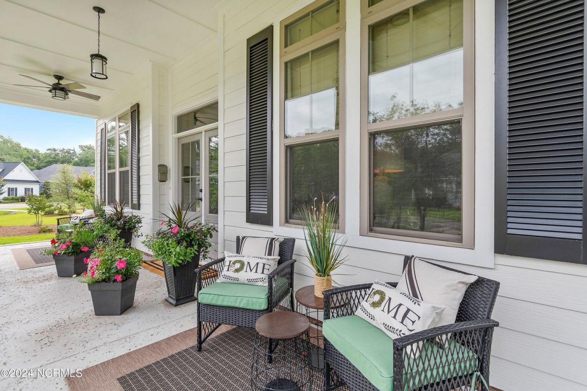 3873 Big Magnolia Way