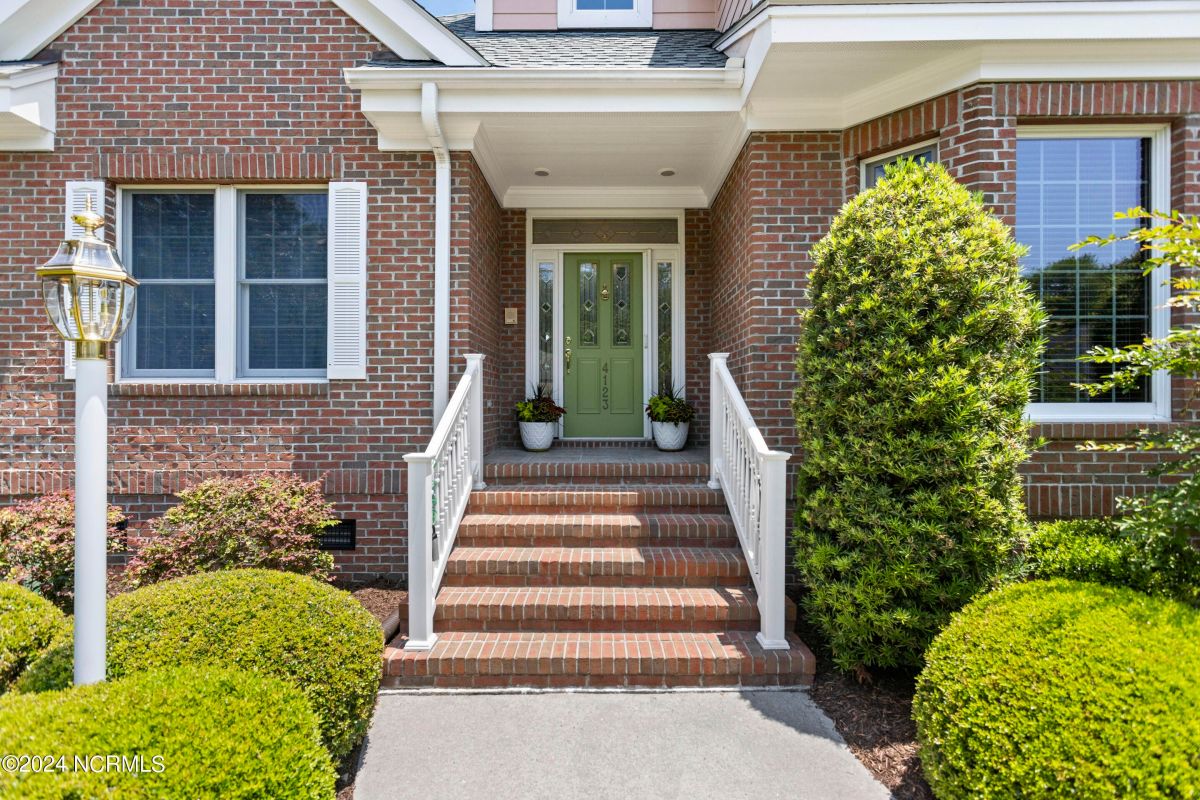 4123 Lark Bunting Court