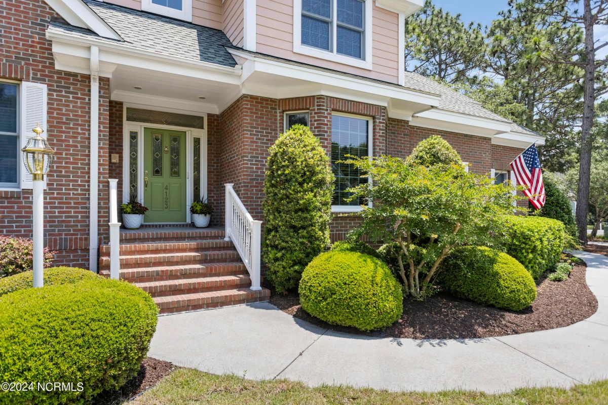 4123 Lark Bunting Court