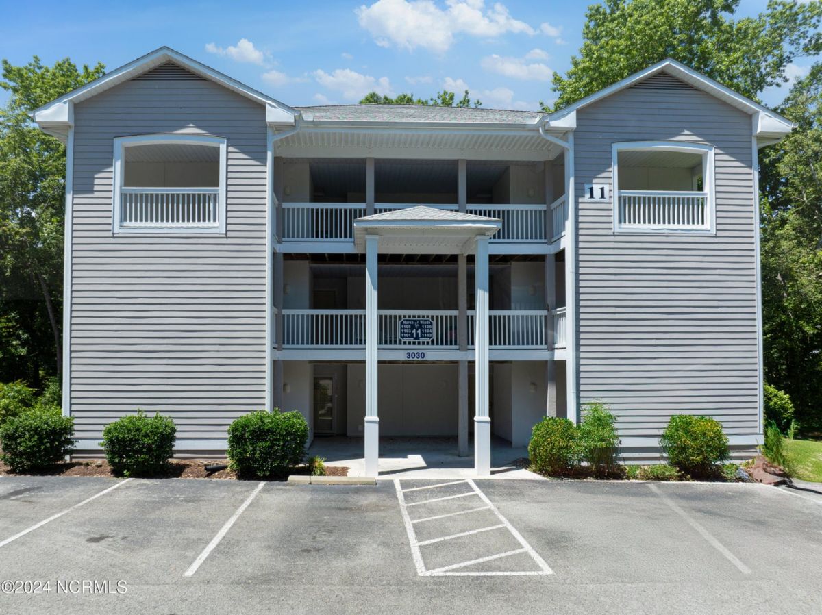 3030 Marsh Winds Circle