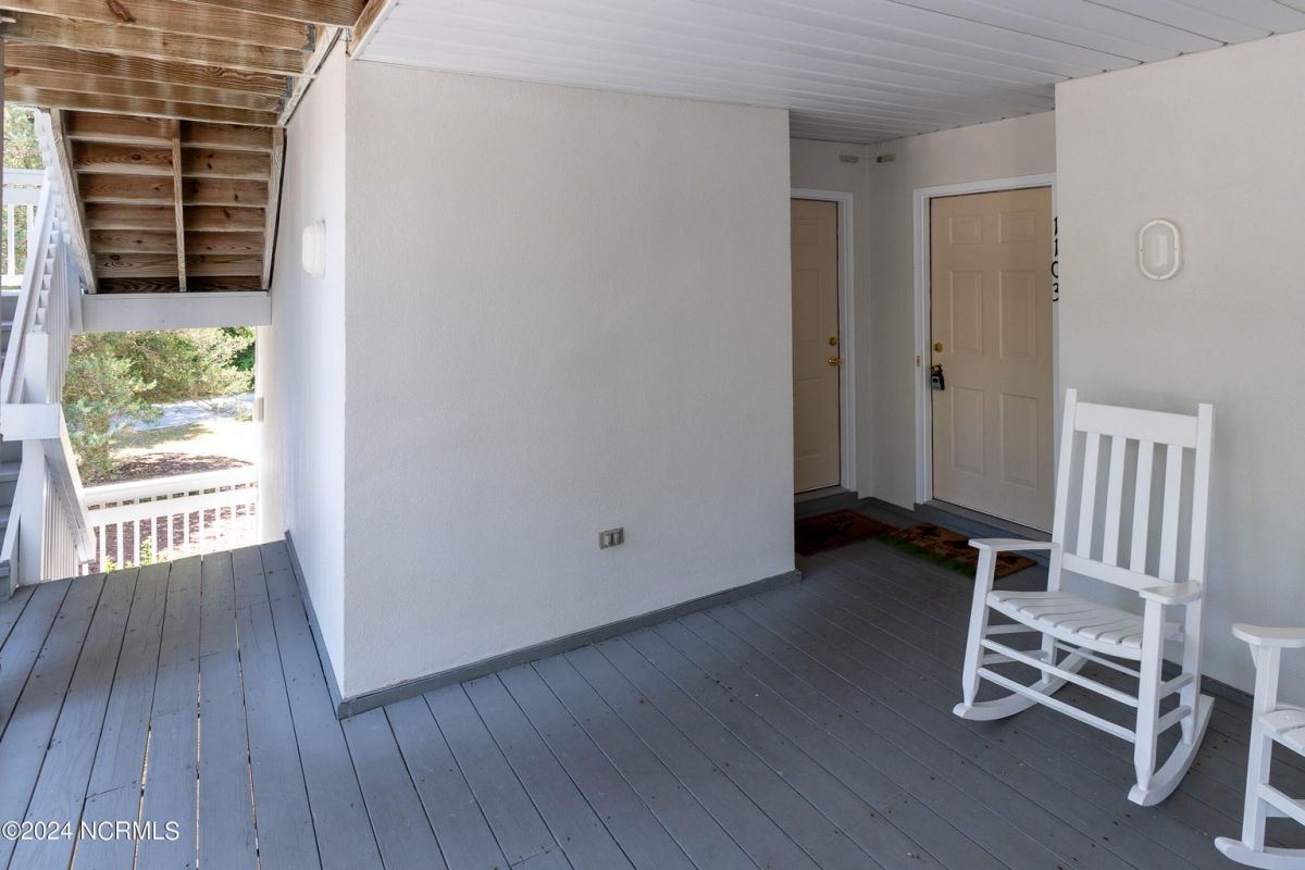 3030 Marsh Winds Circle