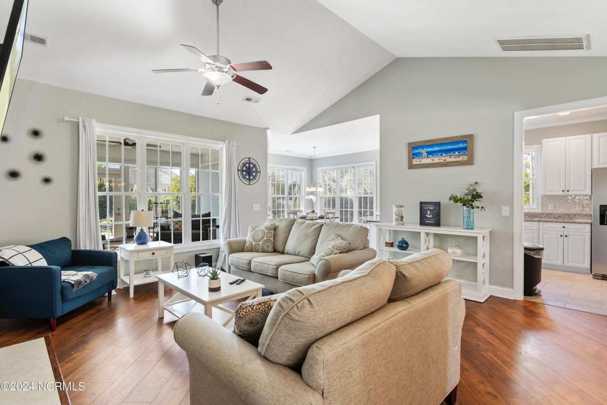 3785 Club Cottage Drive