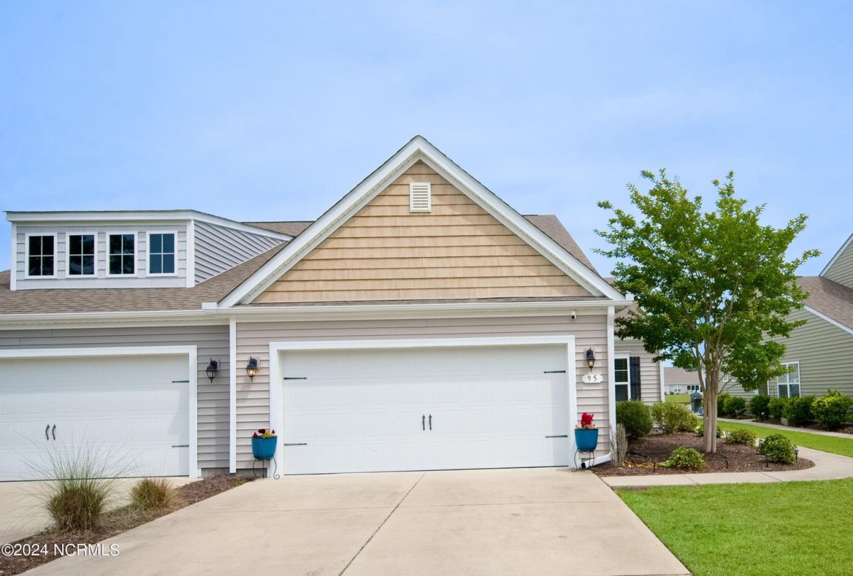 95 Calabash Lakes Boulevard