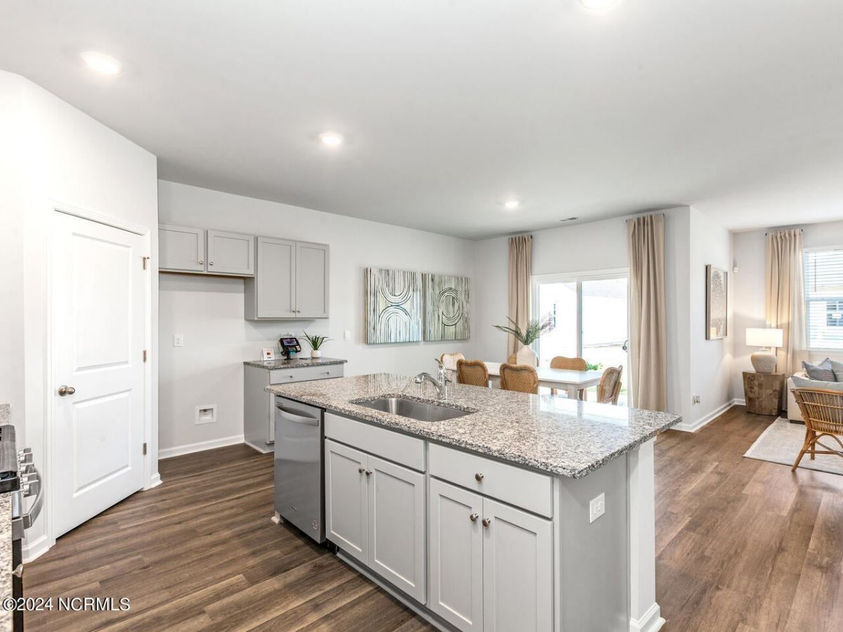 3113 Lochgreen Circle