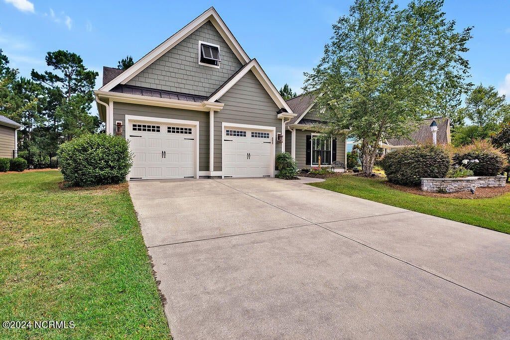 2041 Forest View Circle