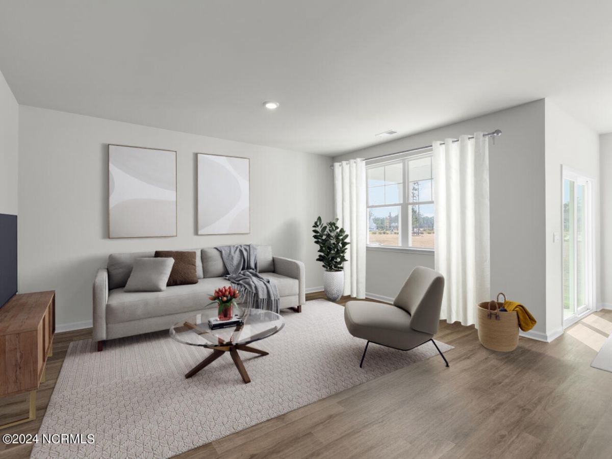 3121 Lochgreen Circle