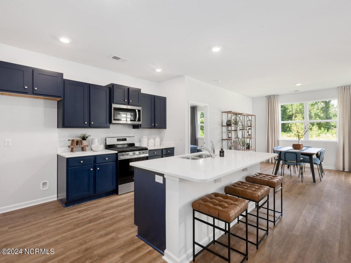 3089 Lochgreen Circle