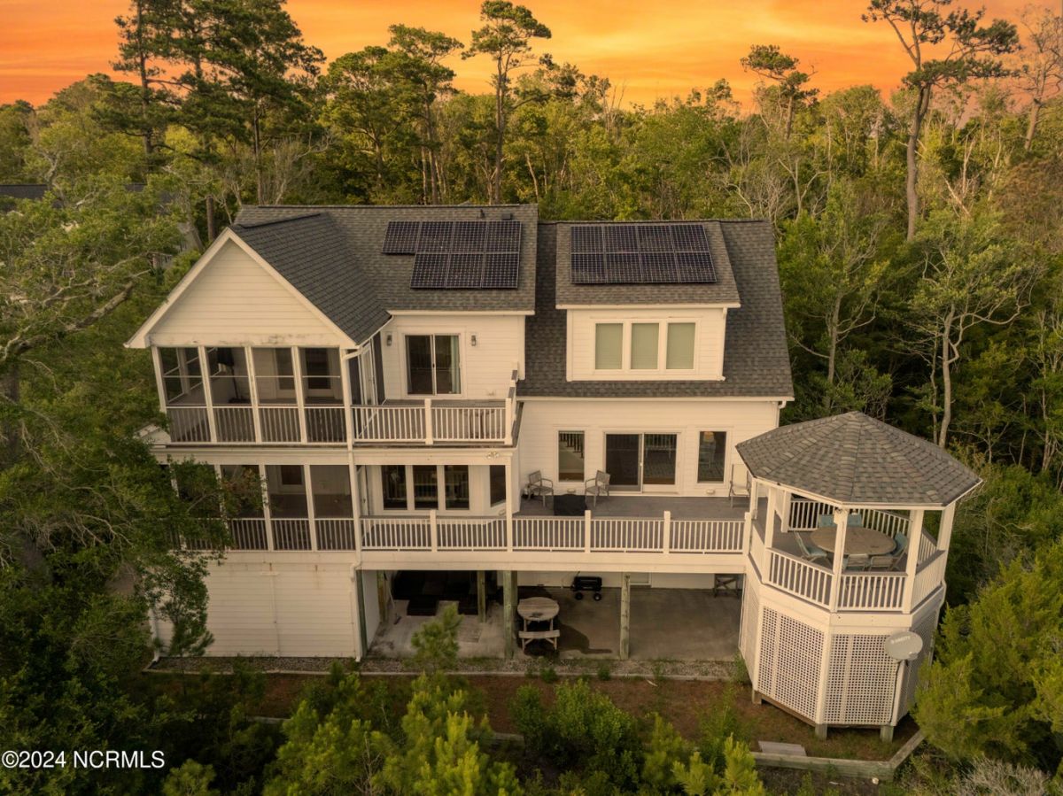 3253 Beaver Creek Drive