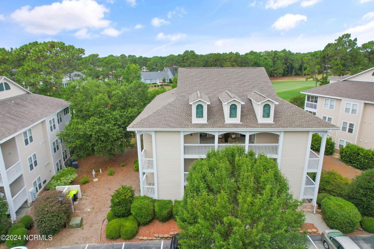 3350 Club Villas Drive