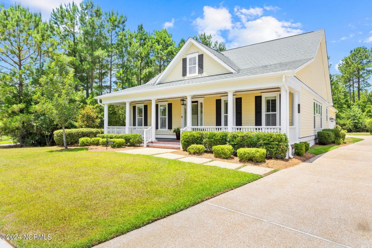 1090 Evangeline Drive