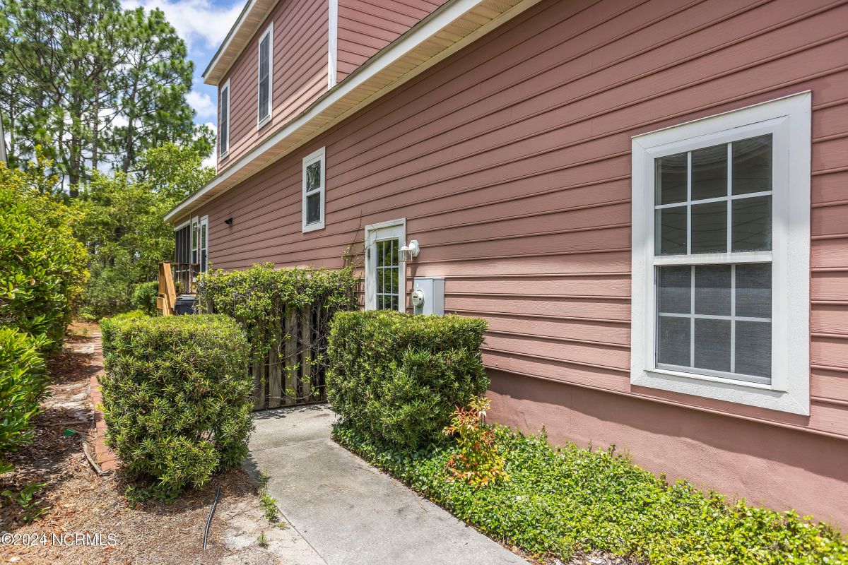 3581 Sanderling Drive