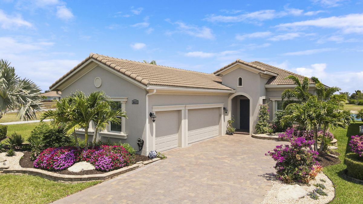 8617 Carrara Way