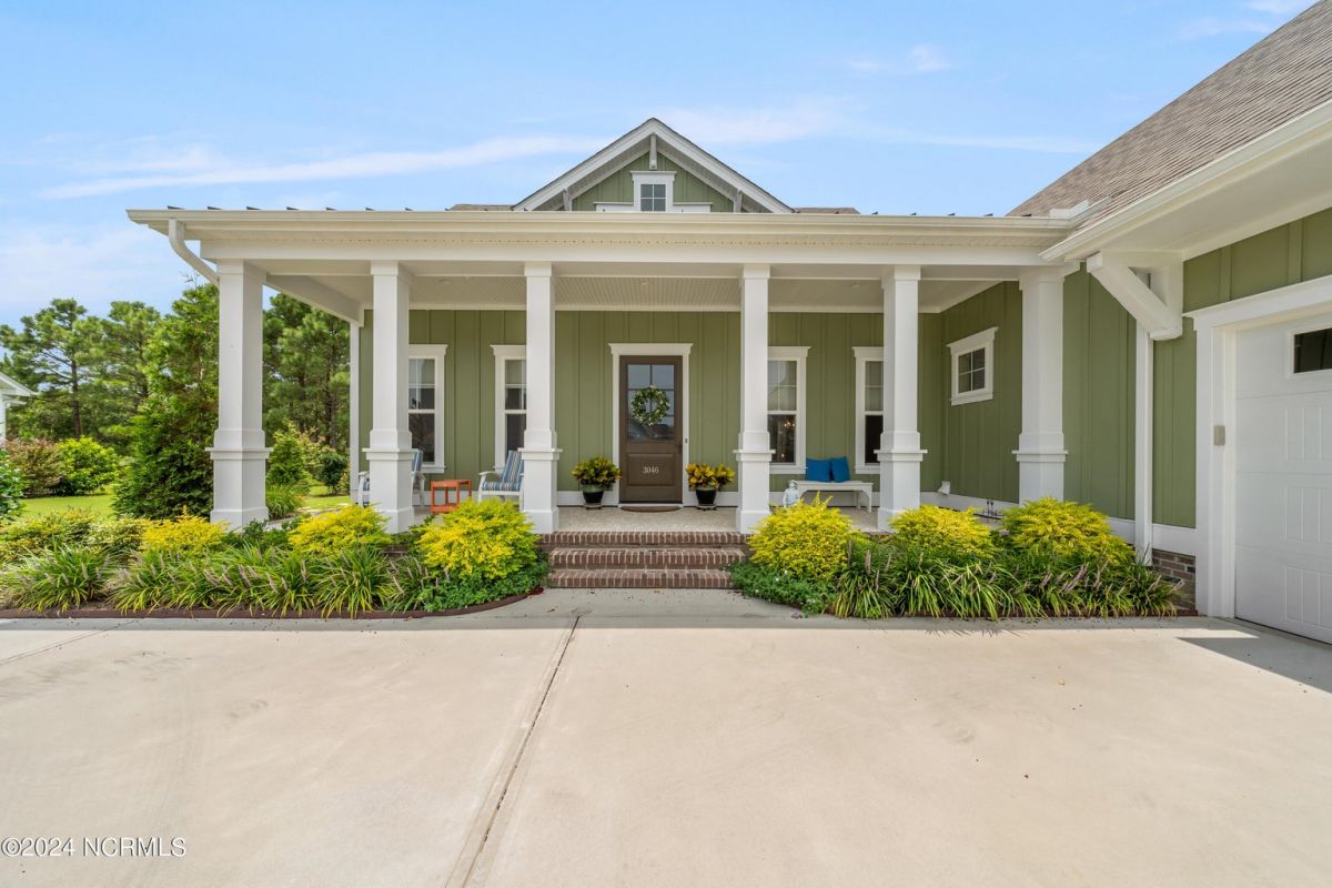 3046 Beachcomber Drive