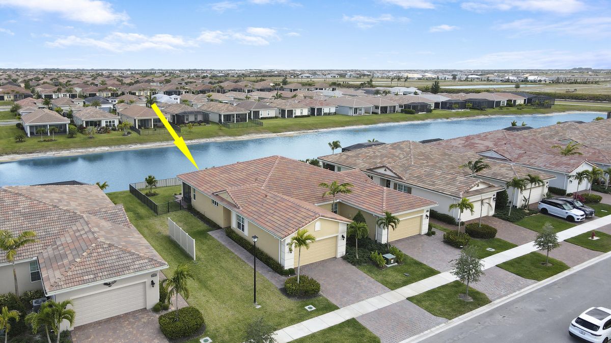 26167 Viterbo Way