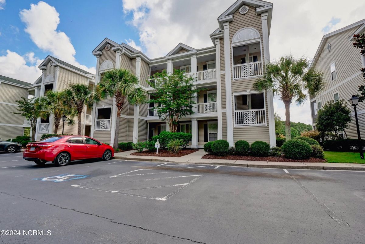 864 Great Egret Circle