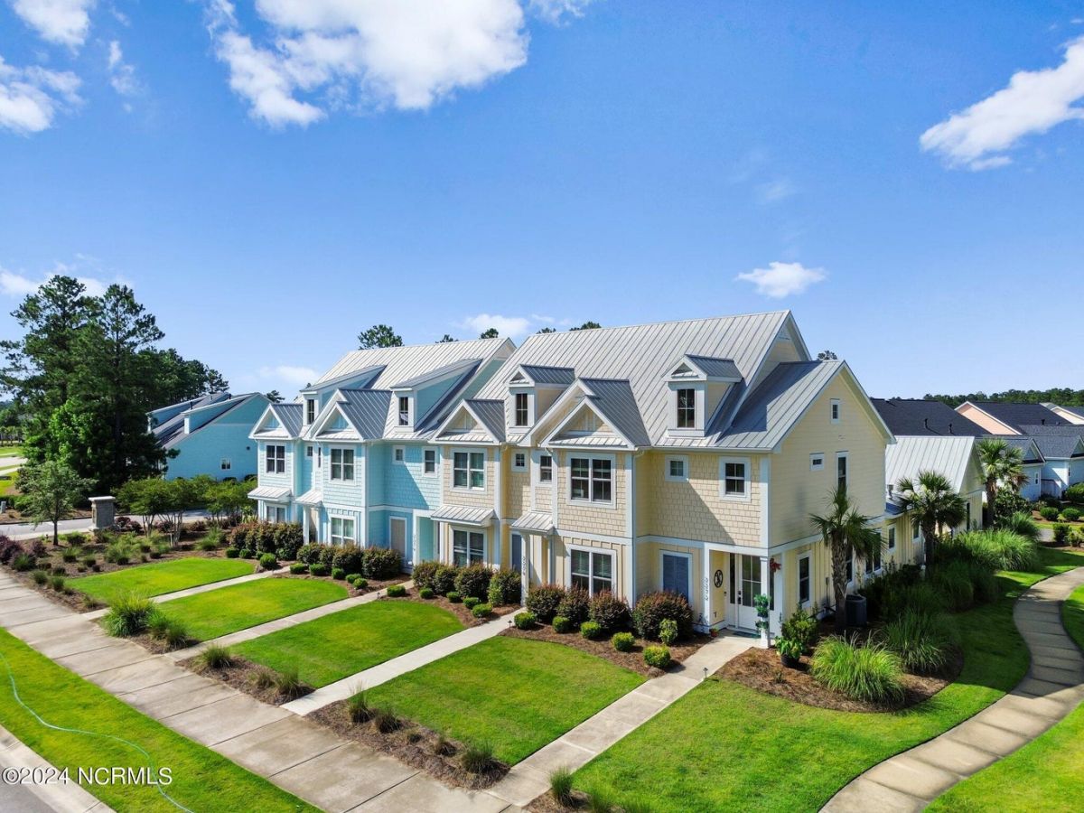 2272 Low Country Boulevard