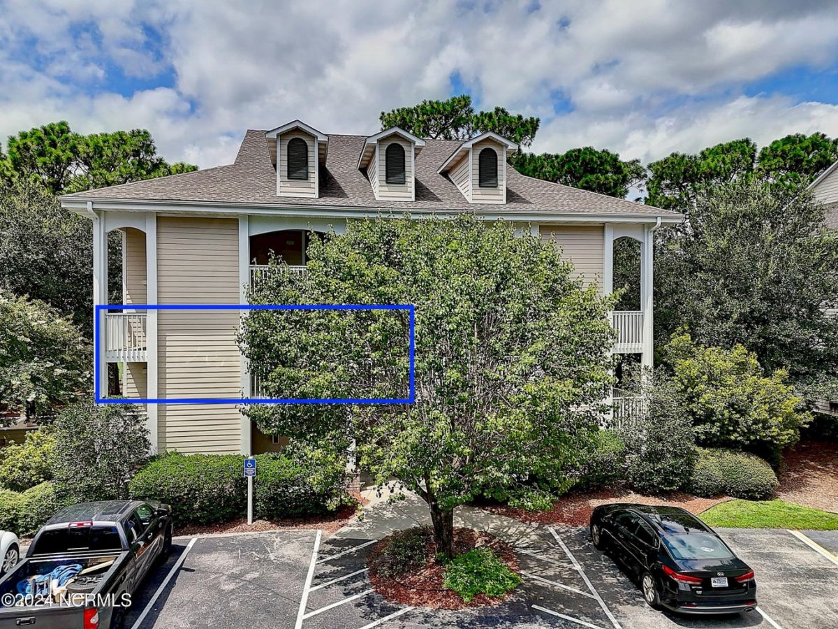 3350 Club Villas Drive