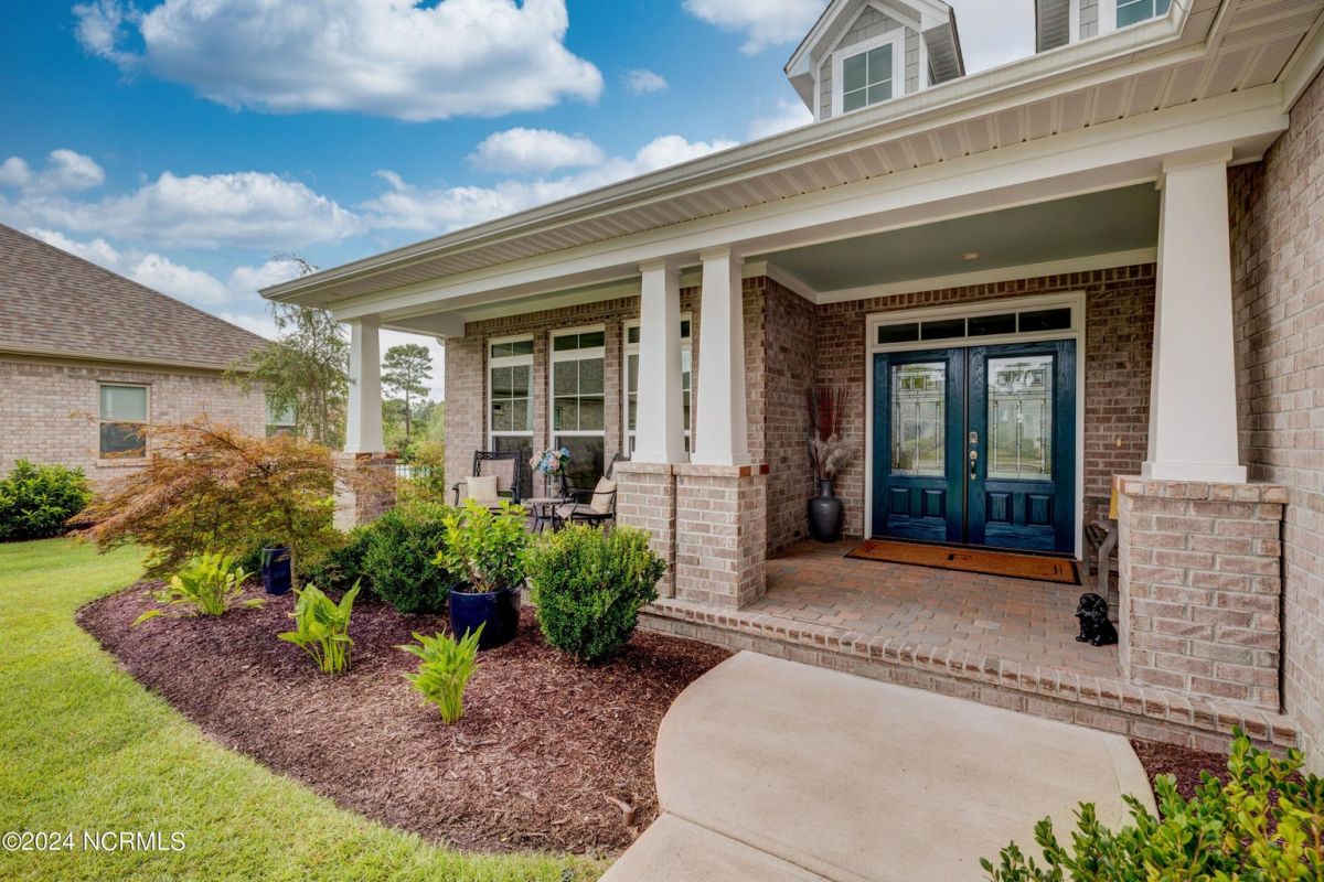 8643 Hammocks Cove Trail