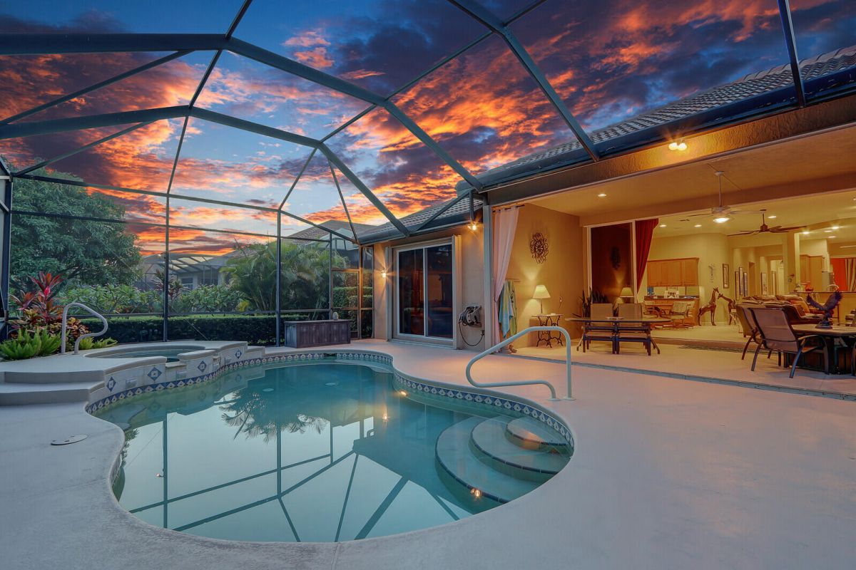 7605 Greenbrier Circle