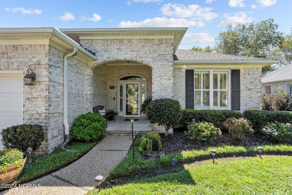 1116 Veranda Court