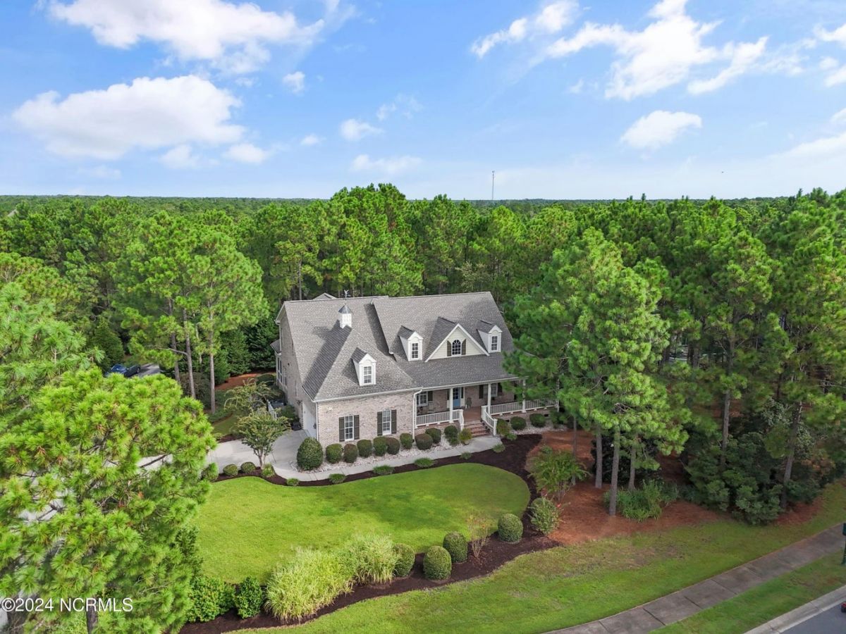 3886 Ridge Crest Drive