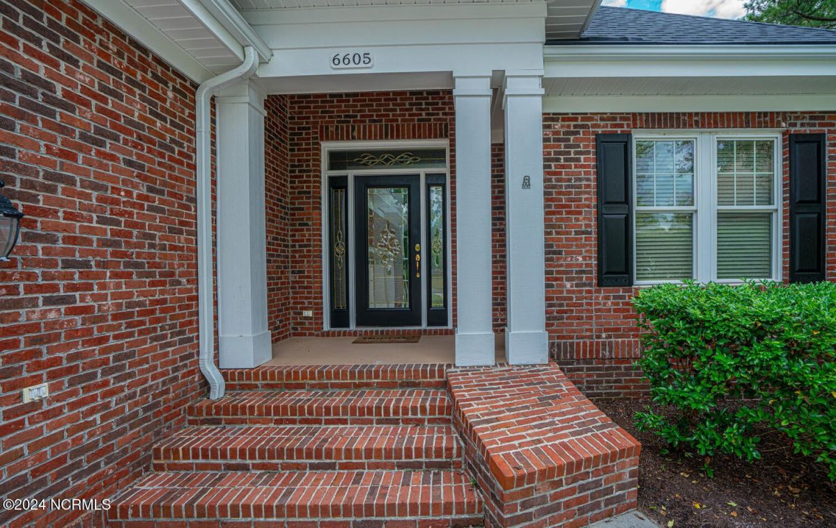 6605 Queensbury Place